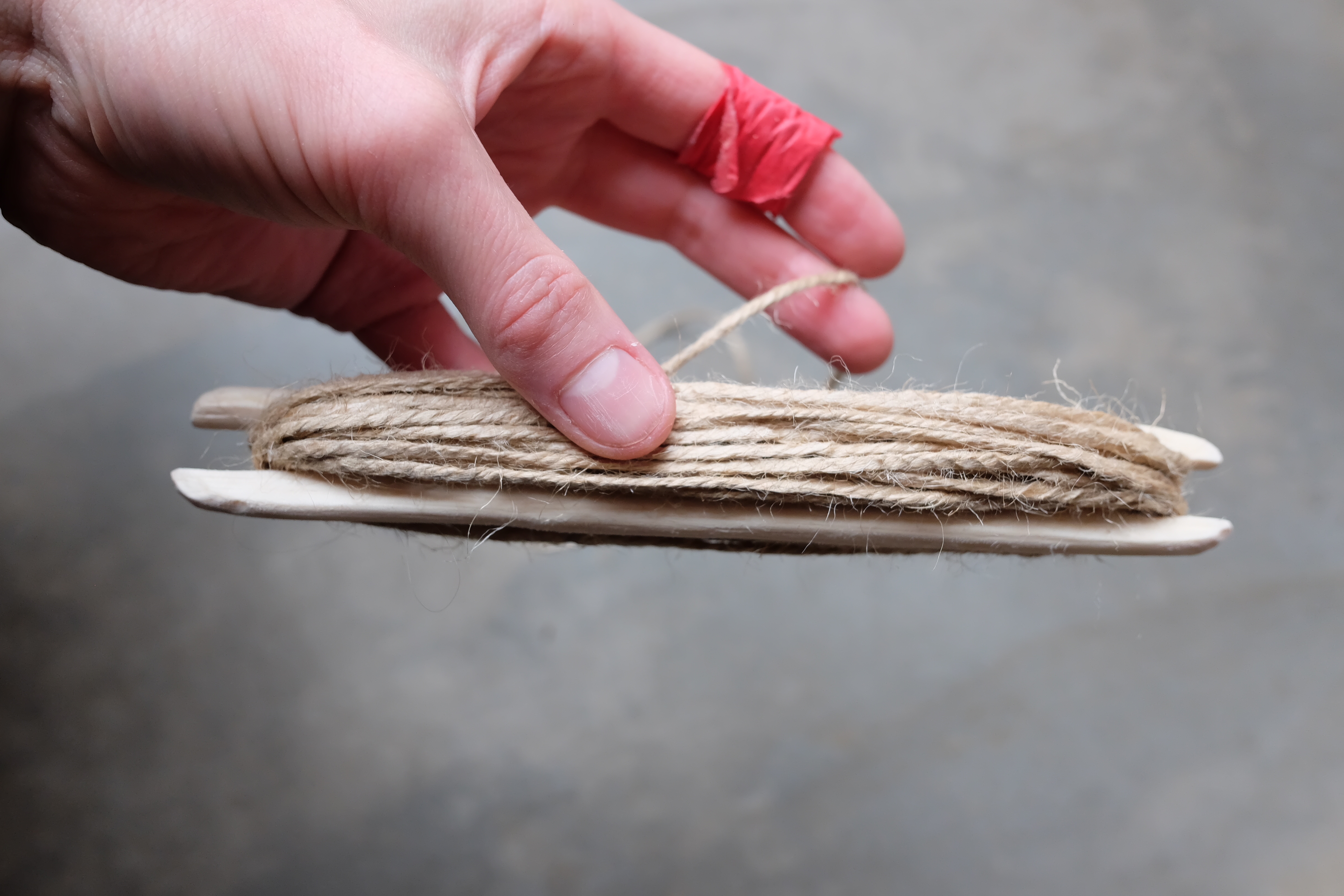 Een boetnaald (weefpen) maken – netten breien